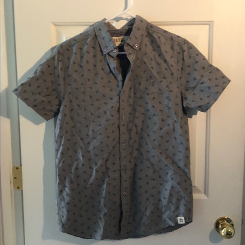 Men’s grey button up